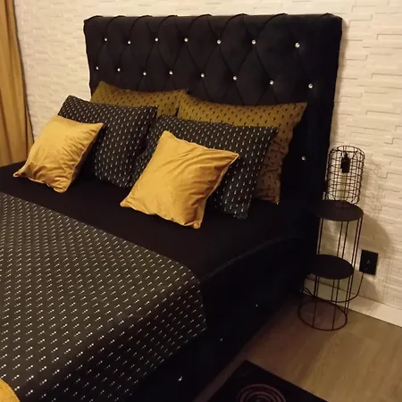 Black Diamond Lux Apartment *