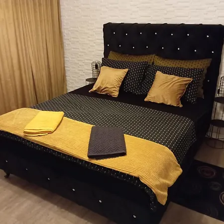 Black Diamond Lux 아파트 Senta
