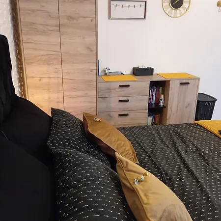 Black Diamond Lux Apartment Senta