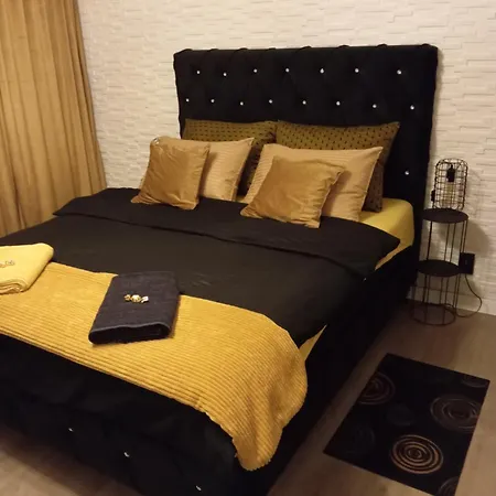 Black Diamond Lux Apartment Senta